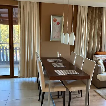 за гости свети трифон Apartment Pamporovo